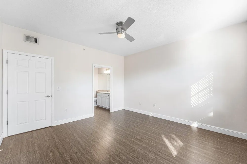 276 Murcia Drive #301 Jupiter, FL 33458