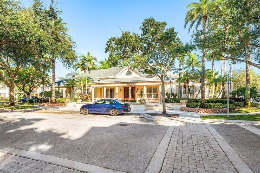 276 Murcia Drive #301 Jupiter, FL 33458