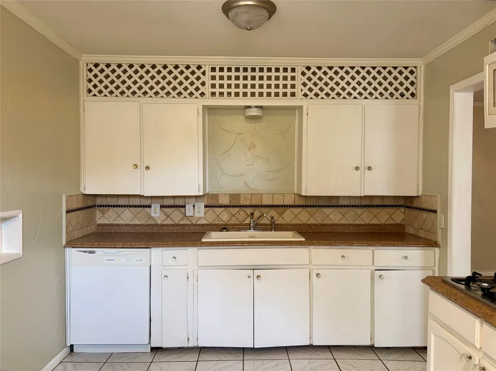 2225 Shannon Street Sherman, TX 75092