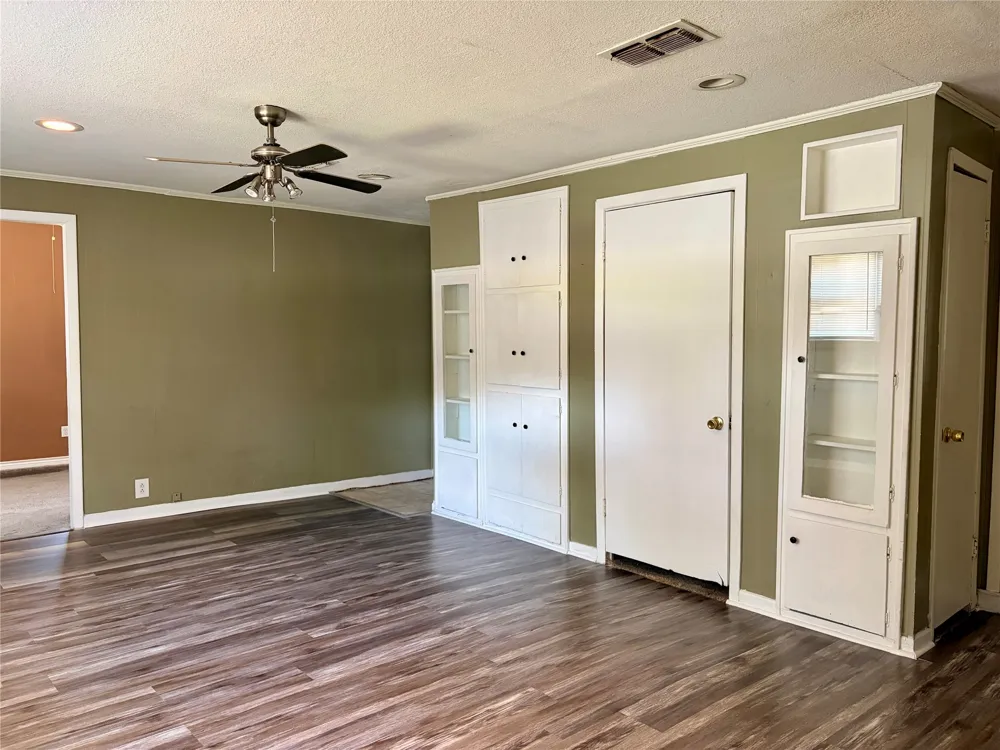 2225 Shannon Street Sherman, TX 75092