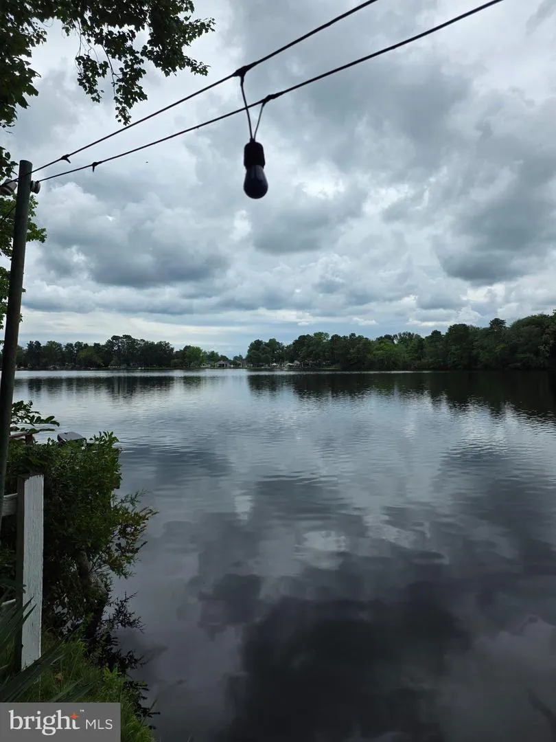 39 SHORE DRIVE Monroeville, NJ 08343