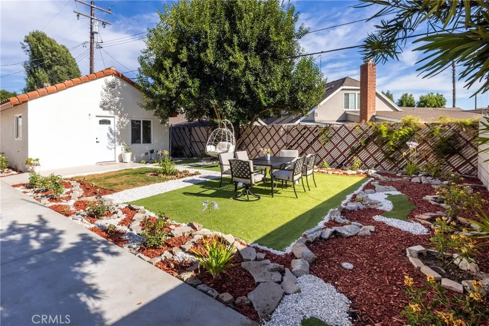 820 E Cameron Avenue West Covina, CA 91790