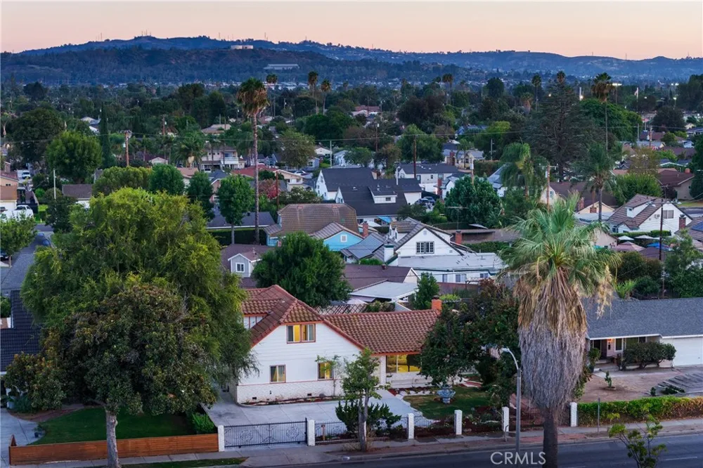 820 E Cameron Avenue West Covina, CA 91790