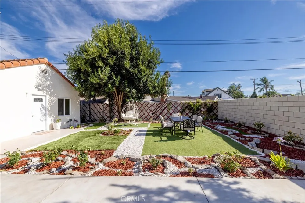 820 E Cameron Avenue West Covina, CA 91790