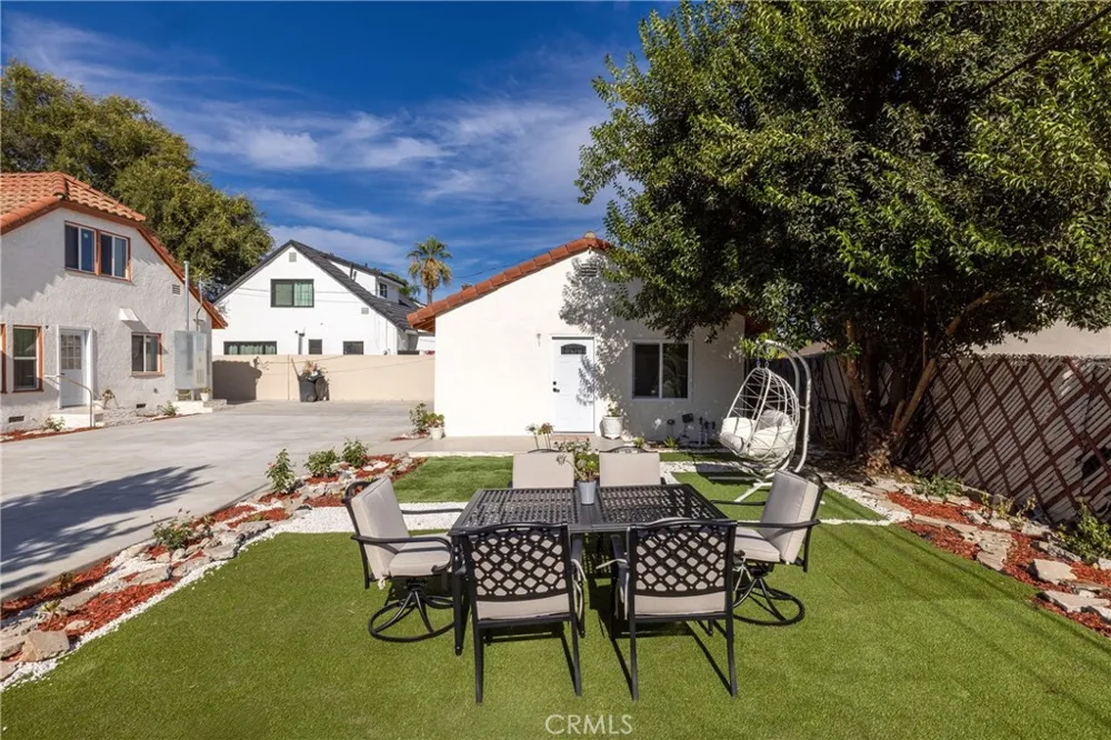 820 E Cameron Avenue West Covina, CA 91790