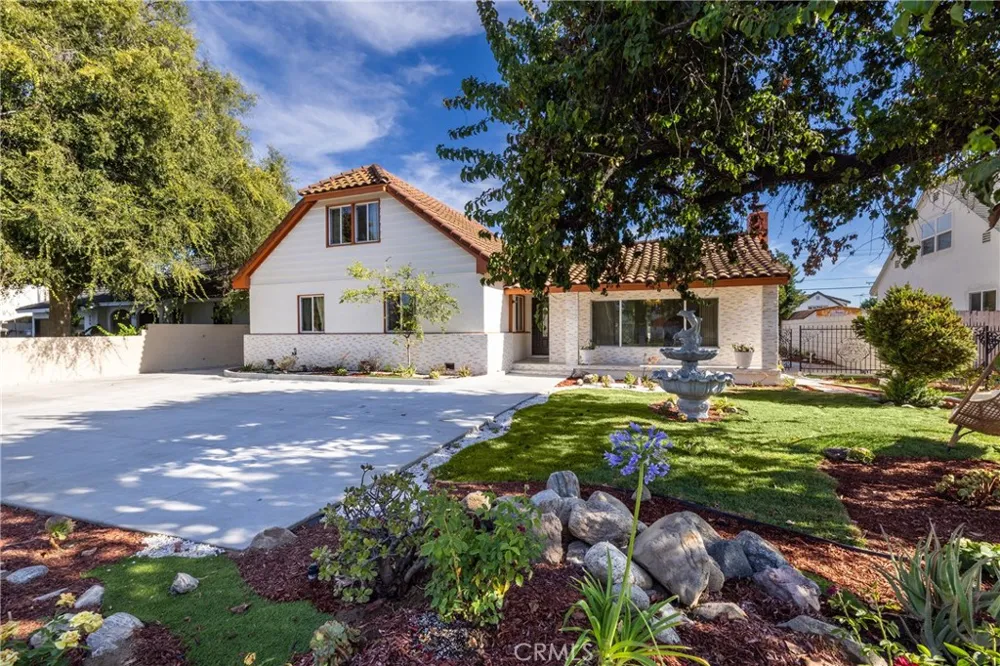 820 E Cameron Avenue West Covina, CA 91790