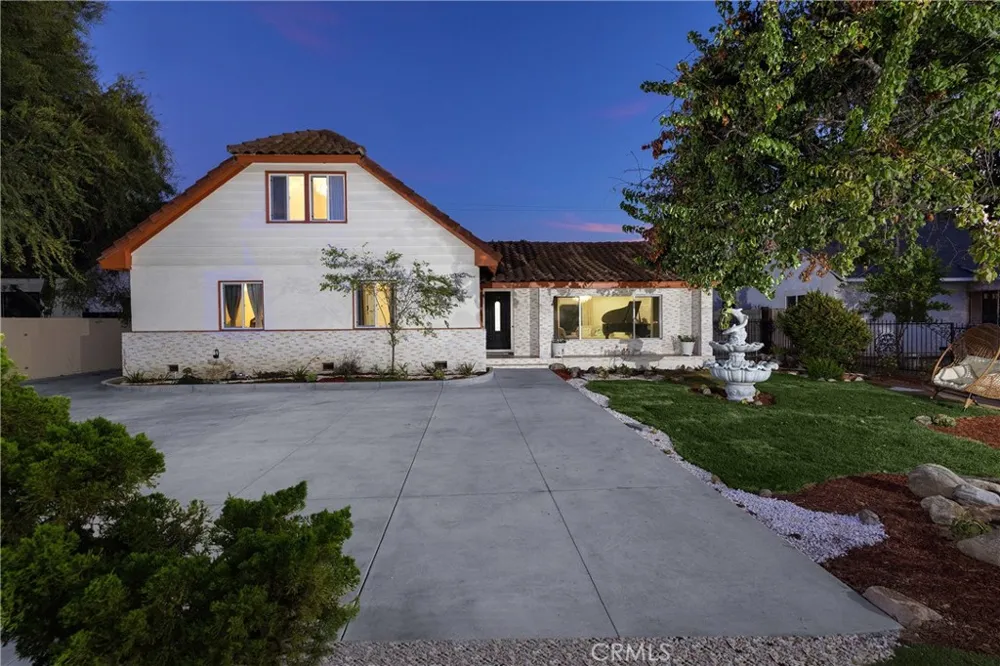 820 E Cameron Avenue West Covina, CA 91790