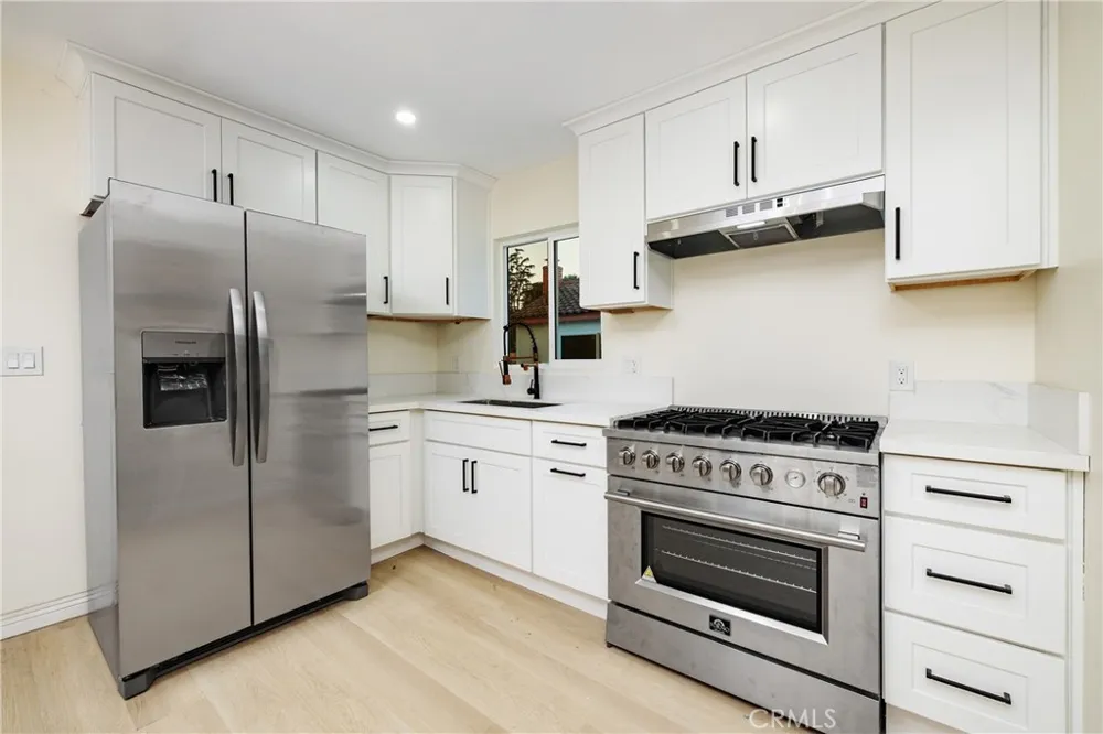 820 E Cameron Avenue West Covina, CA 91790