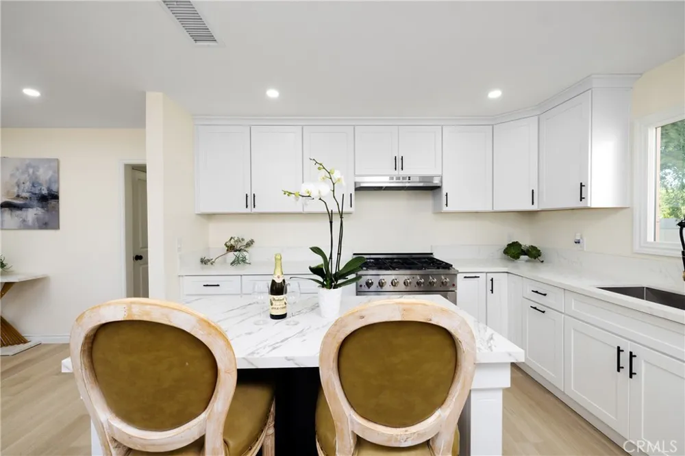 820 E Cameron Avenue West Covina, CA 91790