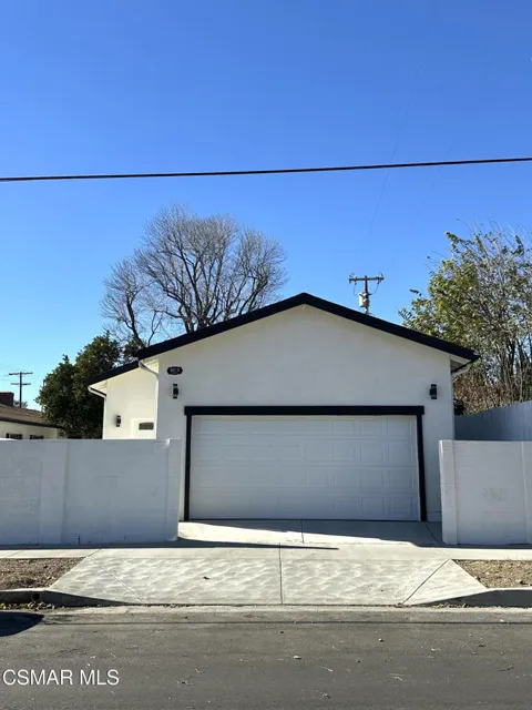 8515 Vanalden Avenue
