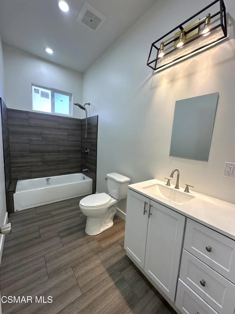 8515 Vanalden Avenue Northridge, CA 91324