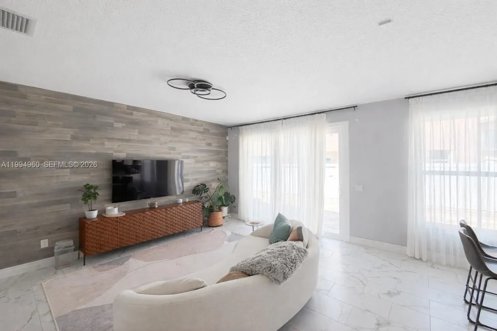 5005 Northern Lights Dr #5005 Green Acres, FL 33463