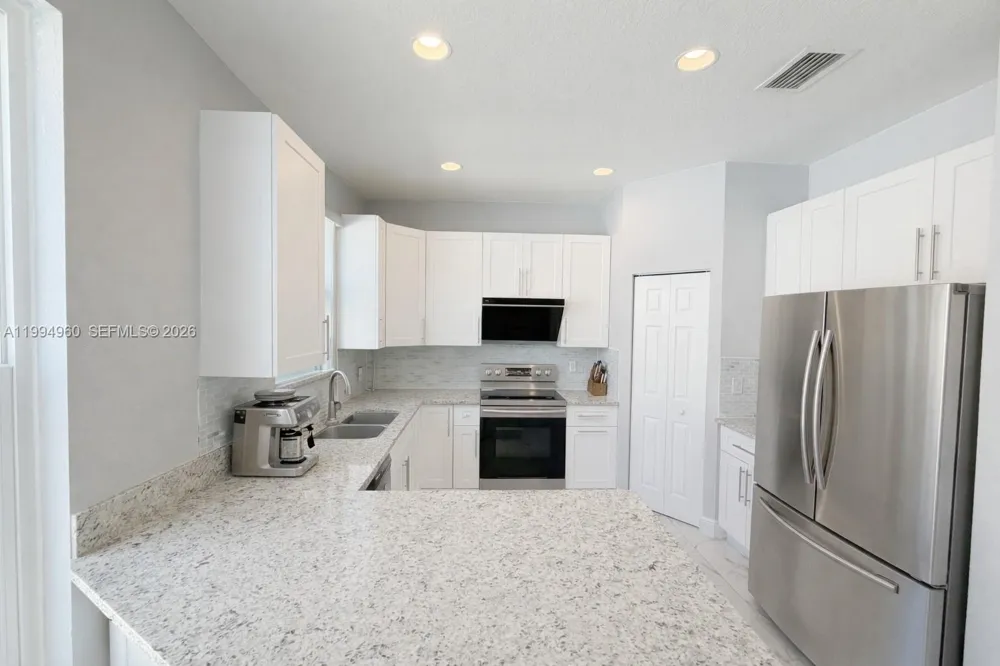 5005 Northern Lights Dr #5005 Green Acres, FL 33463