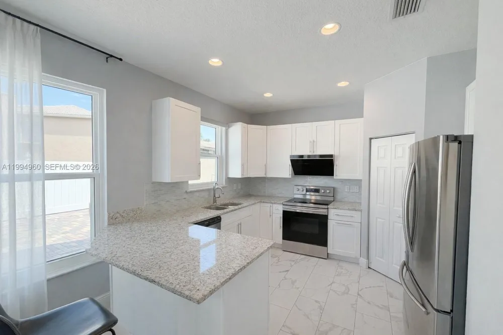 5005 Northern Lights Dr #5005 Green Acres, FL 33463