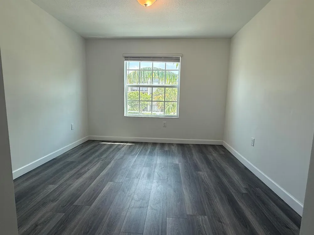 6907 Broadwater Lane Lake Worth, FL 33467
