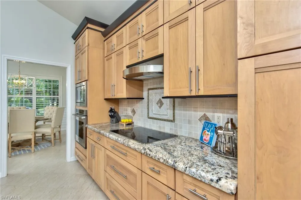 1705 Marsh RUN Naples, FL 34109
