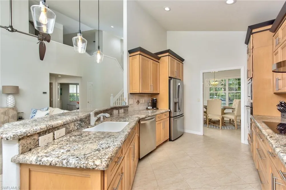 1705 Marsh RUN Naples, FL 34109