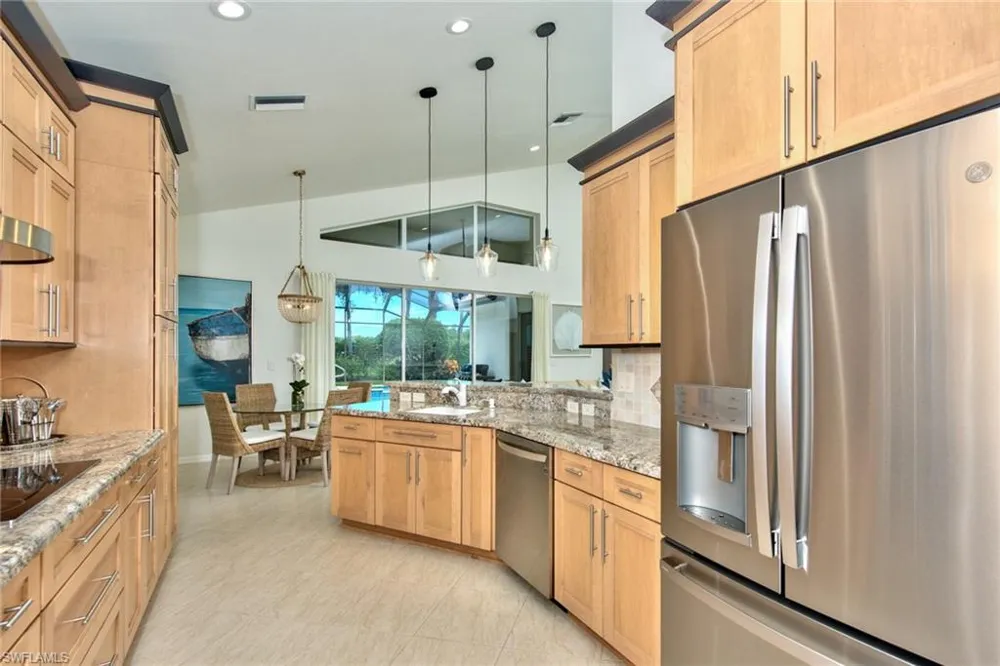 1705 Marsh RUN Naples, FL 34109