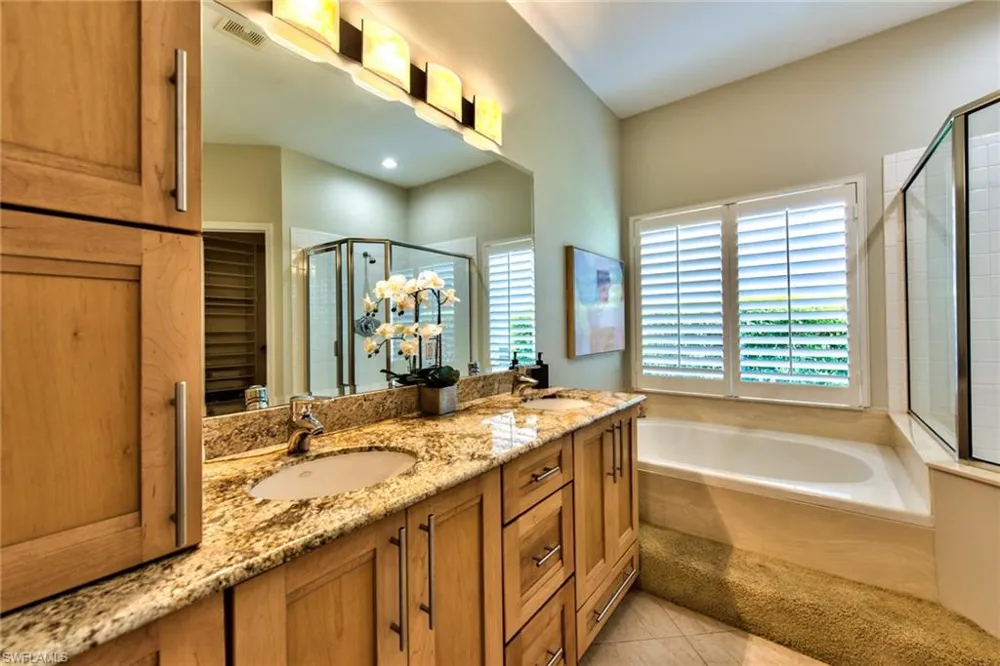 1705 Marsh RUN Naples, FL 34109
