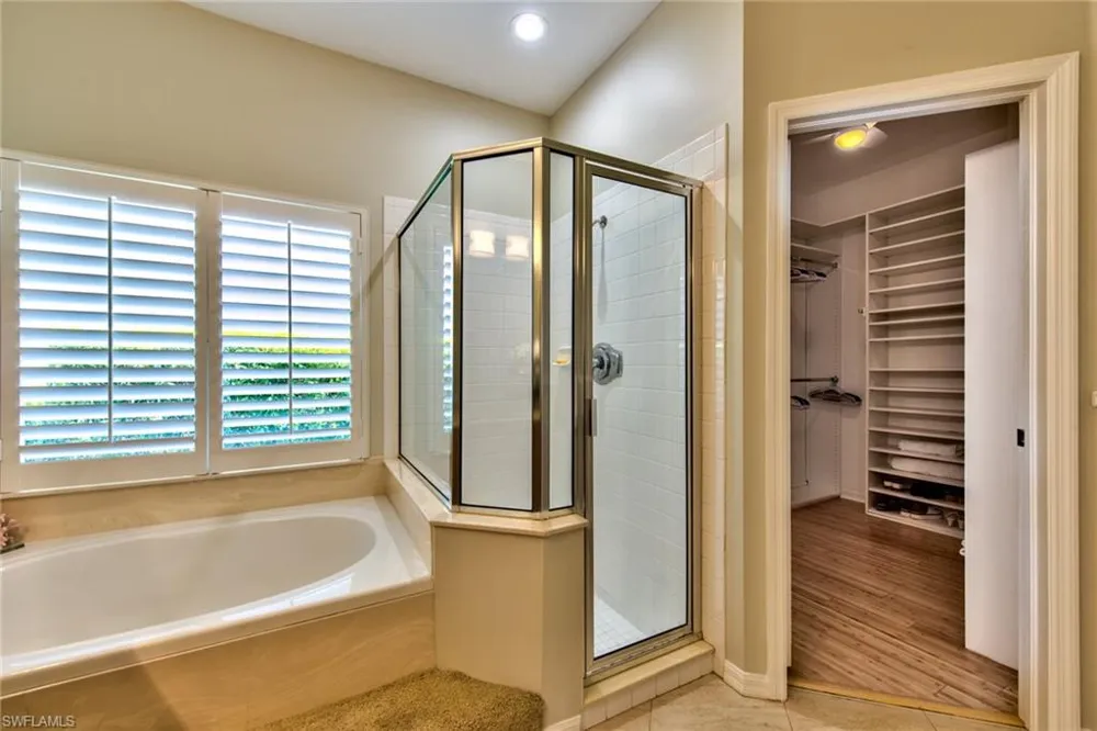 1705 Marsh RUN Naples, FL 34109