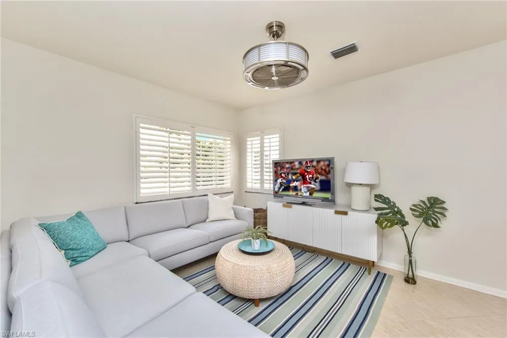 1705 Marsh RUN Naples, FL 34109
