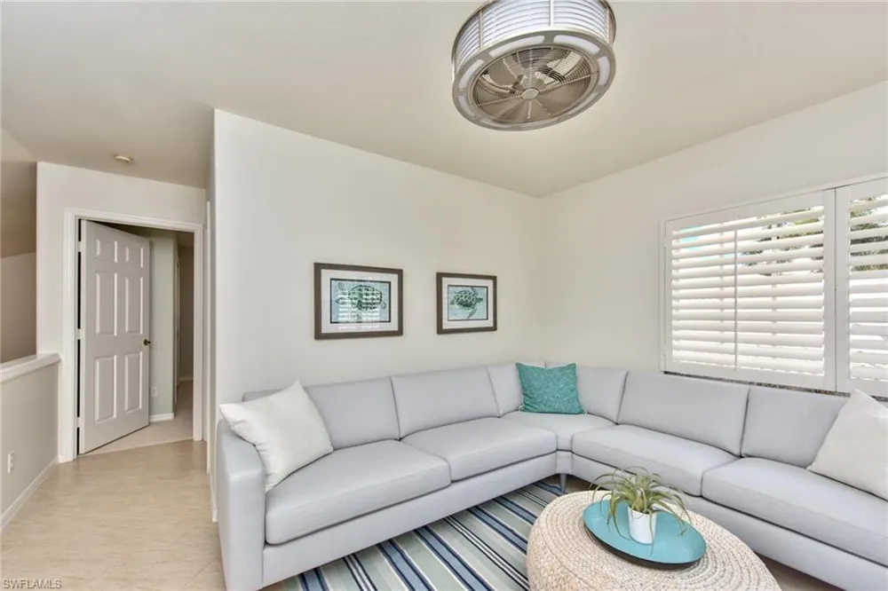 1705 Marsh RUN Naples, FL 34109