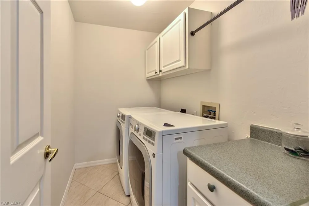 1705 Marsh RUN Naples, FL 34109