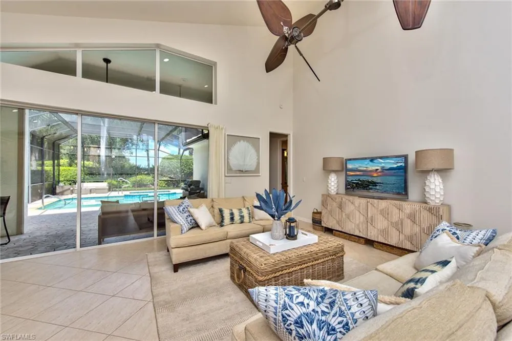 1705 Marsh RUN Naples, FL 34109
