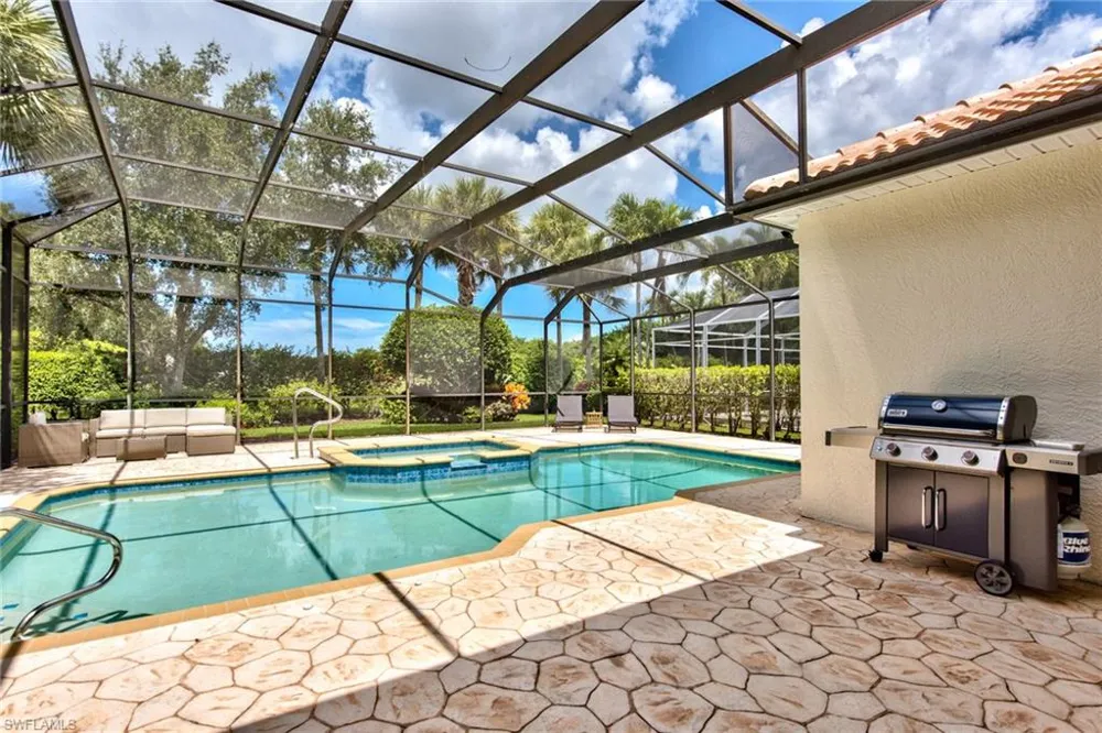 1705 Marsh RUN Naples, FL 34109