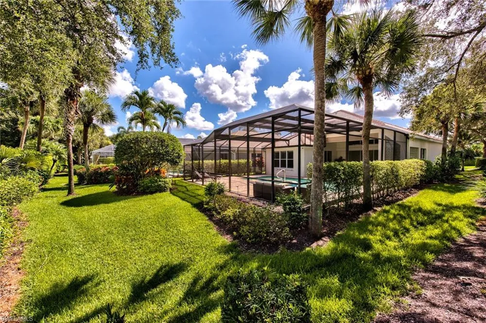 1705 Marsh RUN Naples, FL 34109