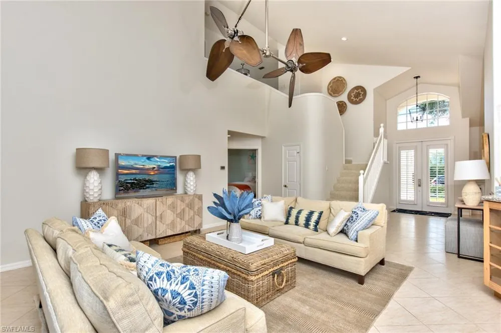 1705 Marsh RUN Naples, FL 34109