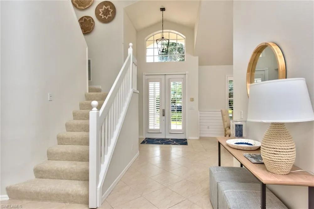 1705 Marsh RUN Naples, FL 34109