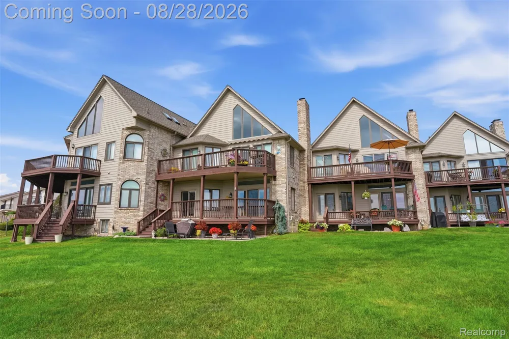 50717 Harbour View Drive New Baltimore City, MI 48047