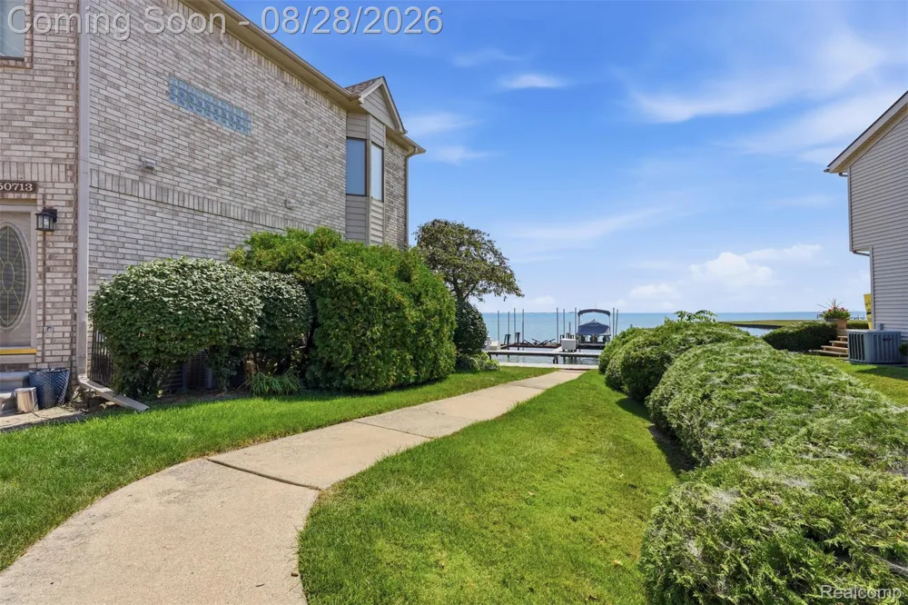 50717 Harbour View Drive New Baltimore City, MI 48047
