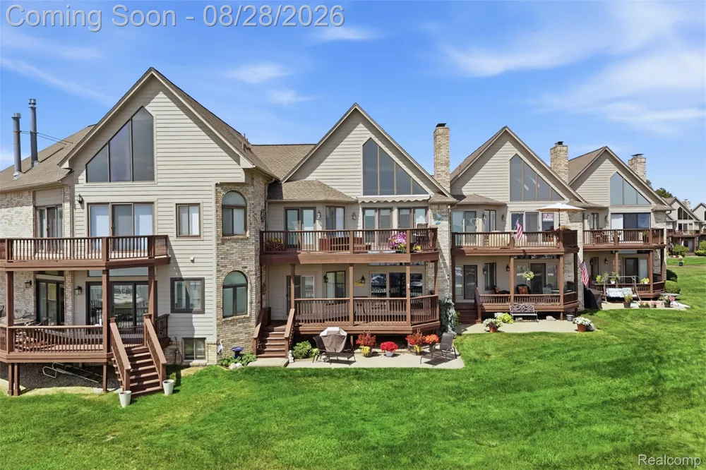 50717 Harbour View Drive New Baltimore City, MI 48047