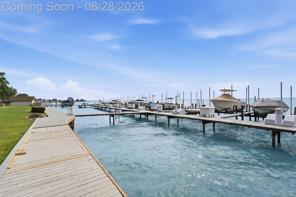 50717 Harbour View Drive New Baltimore City, MI 48047