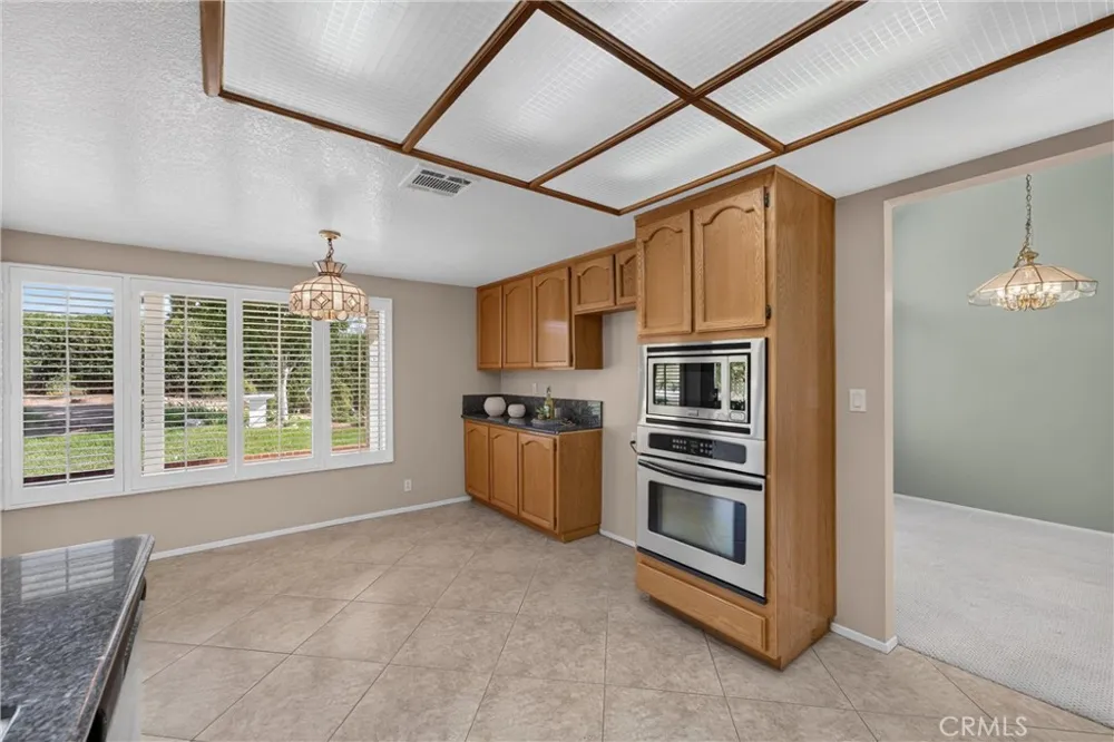 2000 Citrus Wood Lane Riverside, CA 92503