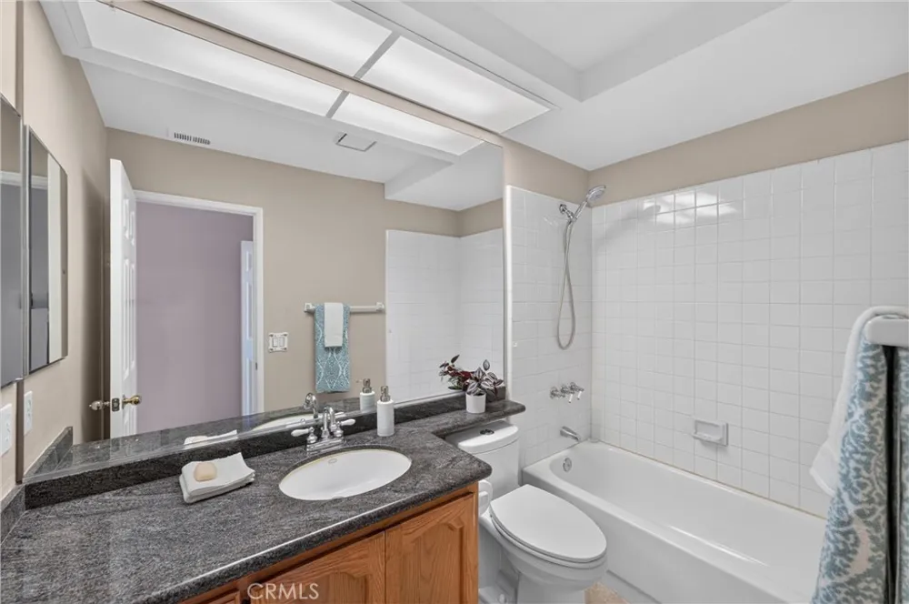 2000 Citrus Wood Lane Riverside, CA 92503