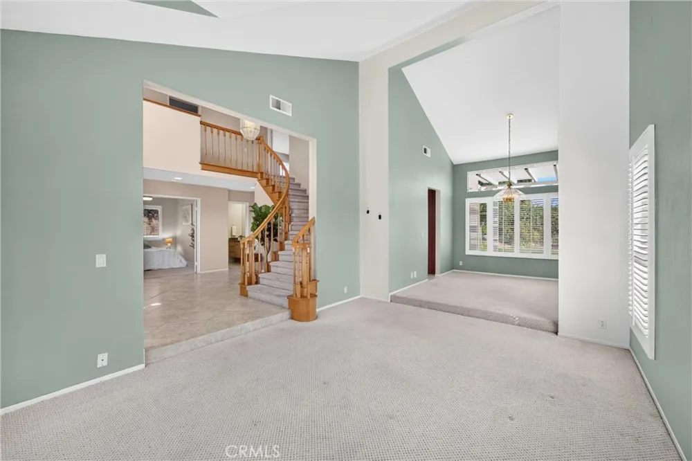 2000 Citrus Wood Lane Riverside, CA 92503