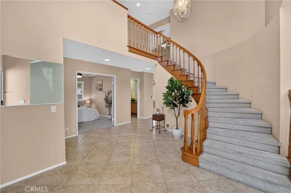 2000 Citrus Wood Lane Riverside, CA 92503