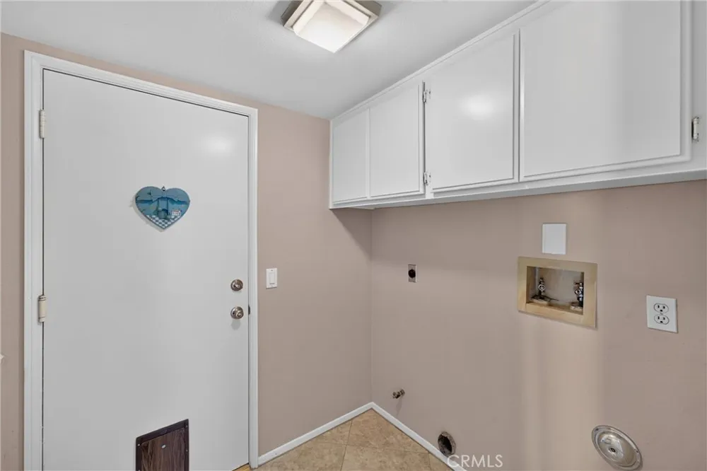2000 Citrus Wood Lane Riverside, CA 92503