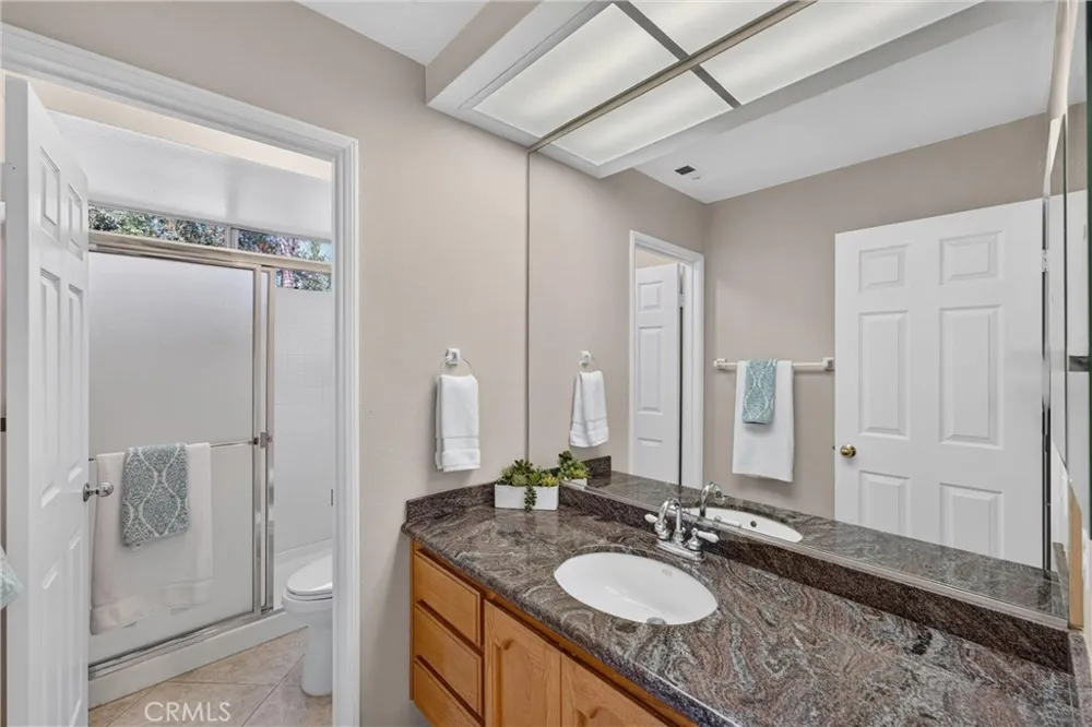2000 Citrus Wood Lane Riverside, CA 92503