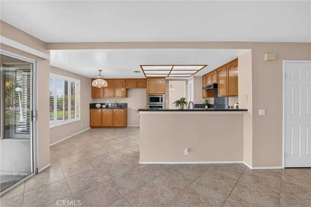 2000 Citrus Wood Lane Riverside, CA 92503