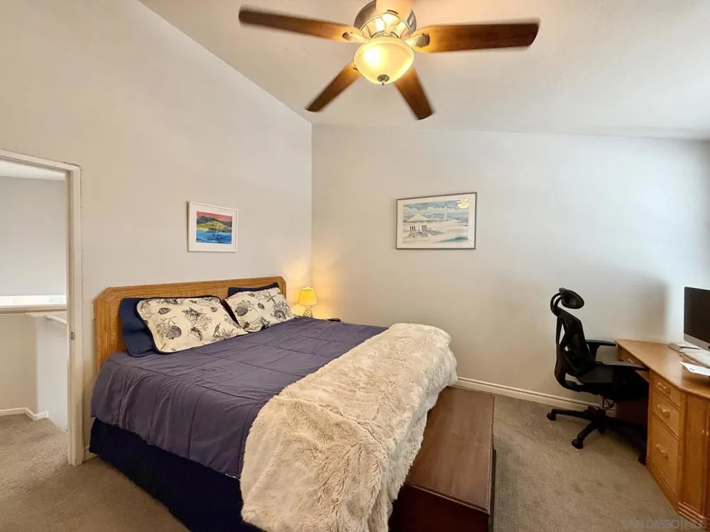 992 S Country Glen Way Anaheim, CA 92808