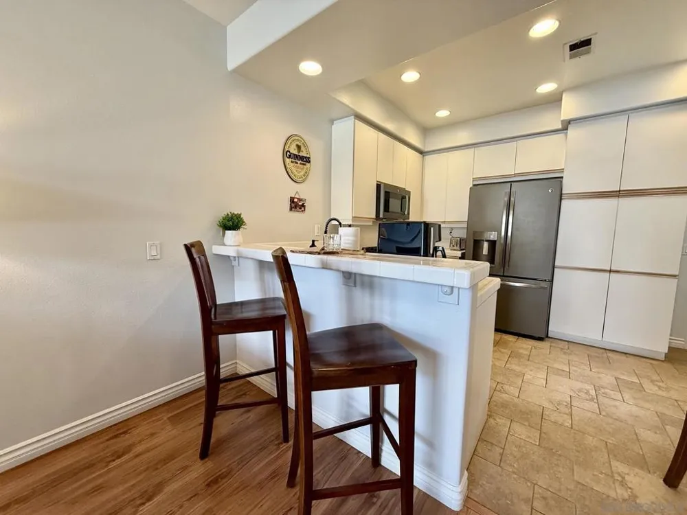 992 S Country Glen Way Anaheim, CA 92808