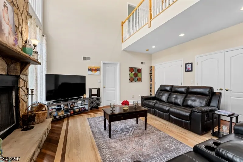 70 Farmingdale Rd Wayne, NJ 07470