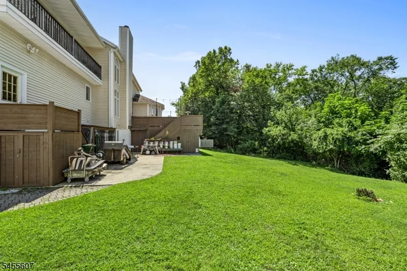 70 Farmingdale Rd Wayne, NJ 07470