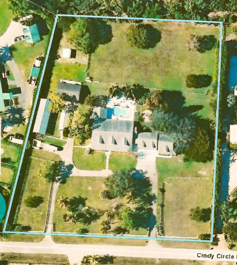 819 Cindy Circle Lane #~ Barn & Guest House Wellington, FL 33414