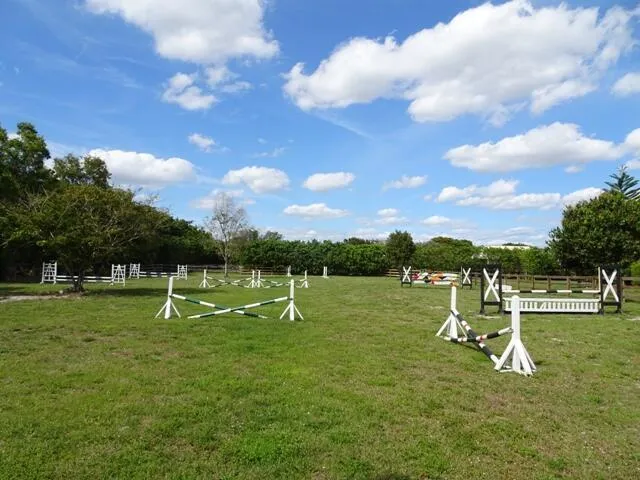 819 Cindy Circle Lane #~ Barn & Guest House Wellington, FL 33414
