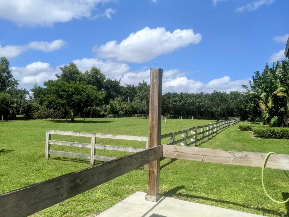 819 Cindy Circle Lane #~ Barn & Guest House Wellington, FL 33414